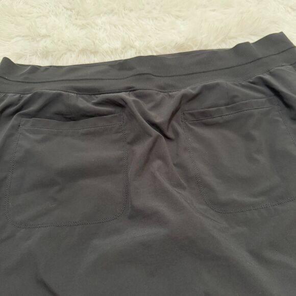 Women Athleta Brooklyn Mid Rise Golf Tennis Athletic Skort in Black Size 16 - Picture 6 of 8
